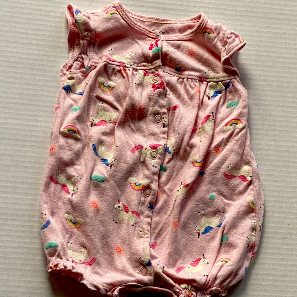 GAP Rompers! 6-12 - Picture 3 of 3
